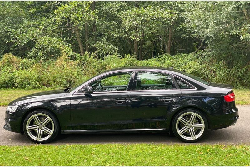 Audi A4 2013 (63 reg) 2.0 TDI S line S Tronic quattro 4dr