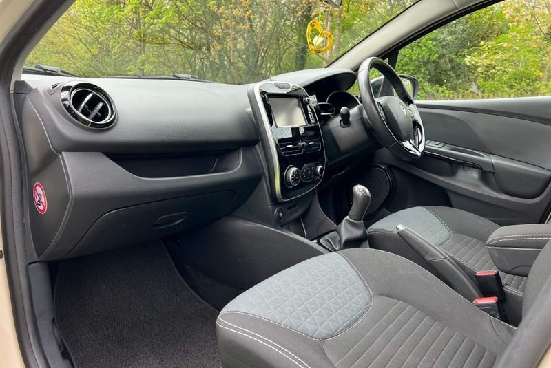 Renault Clio 2015 (15 reg) 0.9 TCe Dynamique S MediaNav (s/s) 5dr
